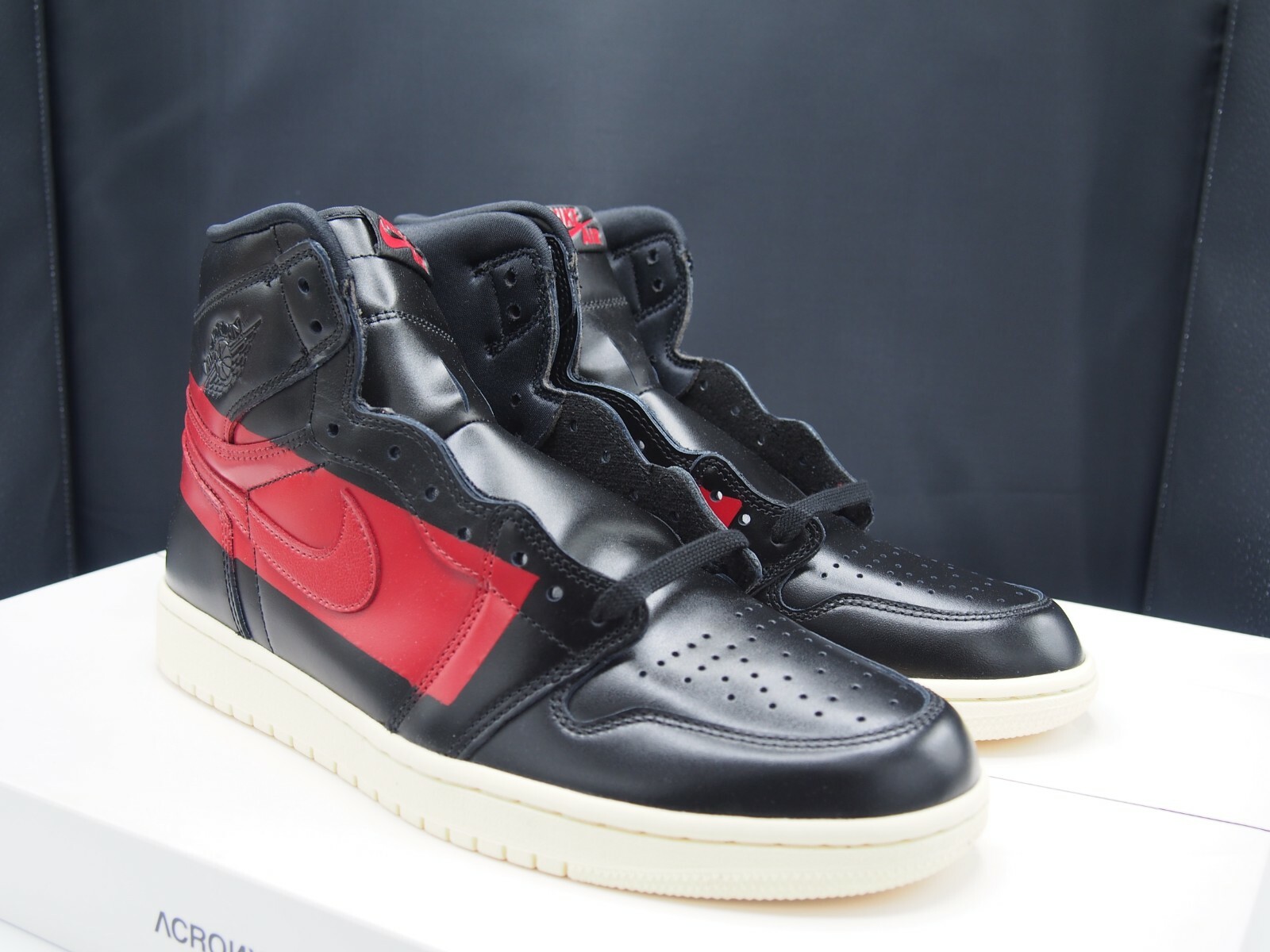 Nike Air Jordan 1 High OG Nike Air Jordan 1 High OG