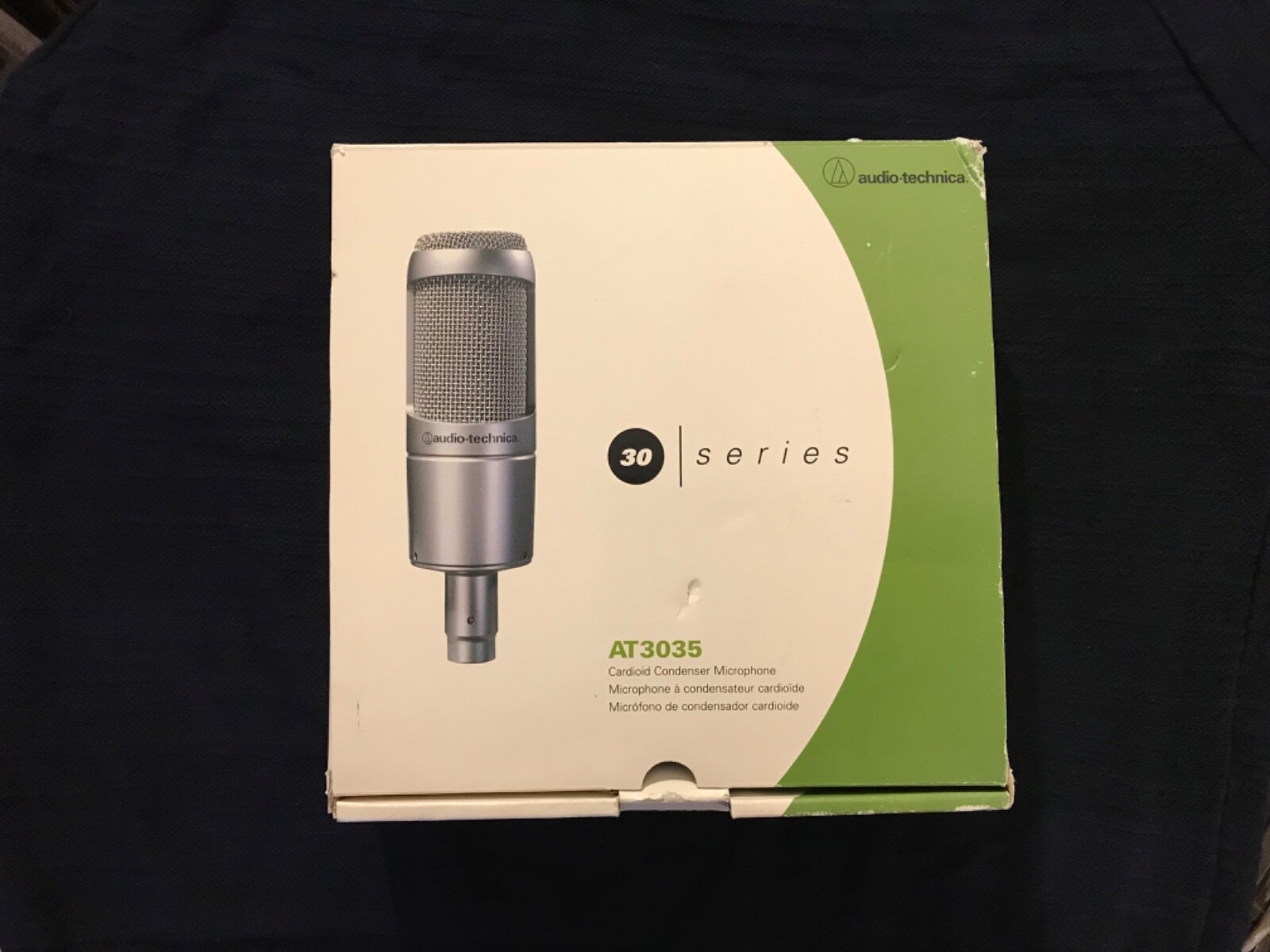 Audio-Technica AT3035 Cardioid Condenser Microphone no shock