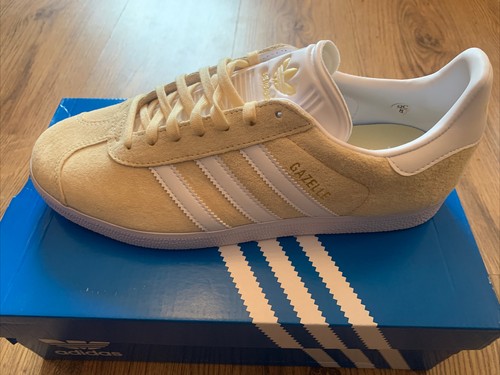 adidas trainers size 9