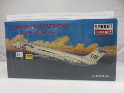 Minicraft SCANDINAVIAN AIRLINE SYSTEM MD-81 1/144 Scale Model Kit 14474