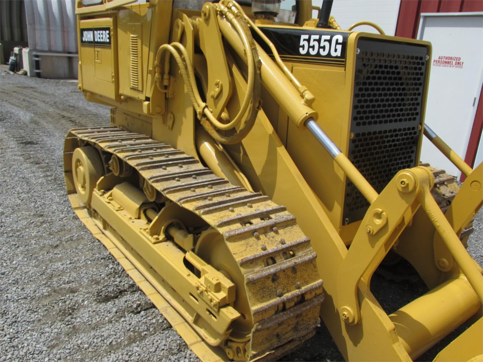 1992 DEERE 555G CRAWLER LOADER DOZER FULL CAB GOOD U/C HARD TO FIND RUNS GOOD