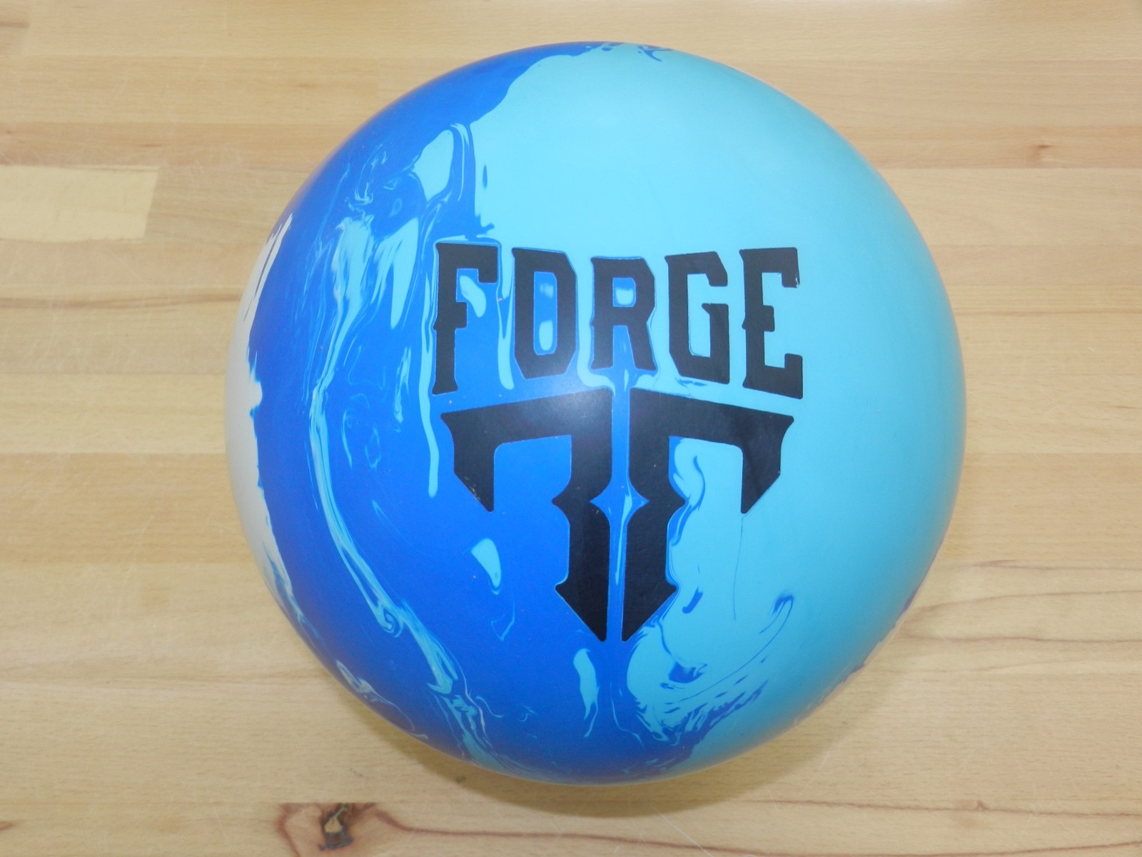 サブゼロフォージ　15ポンド[モーティブ] Motiv Subzero Forge Bowling Ball + FREE SHIPPING