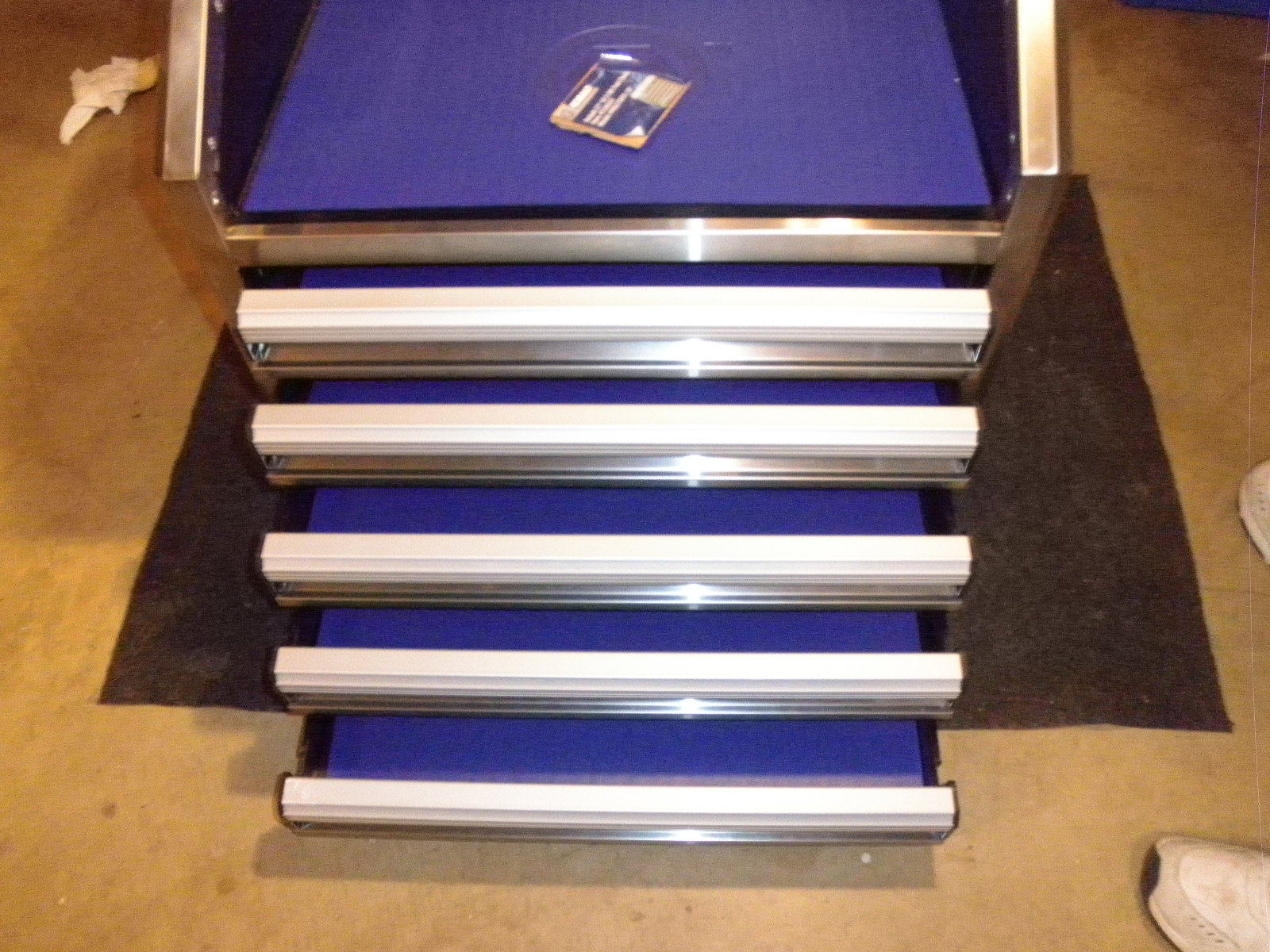 New Kobalt 5 Drawer Stainless Steel Tool Chest 27in W  23 1/2 in H 18 in Dp