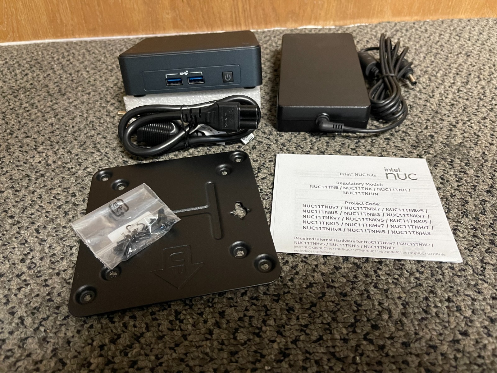 インテル NUC NUC11TNK i5-1135G7 Amazon.com: Intel NUC 11 Pro NUC11TNKv5 Home & Business Mini