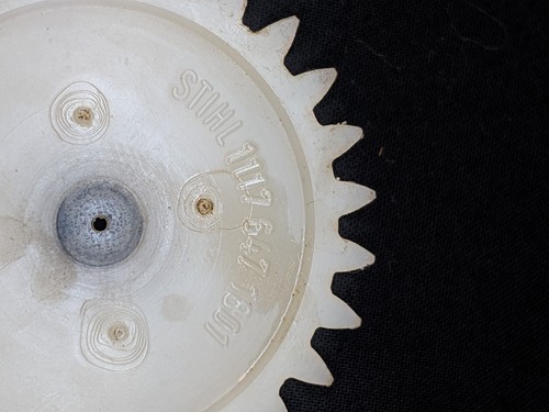 Stihl 028 WB Chainsaw Oiler Worm Spur Gear OEM 1117 647 1801