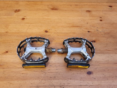 ペダル bear trap 1/2 old bmx square pedals Amazon.com : Wellgo Old School BMX MTB Bear Trap 1/2