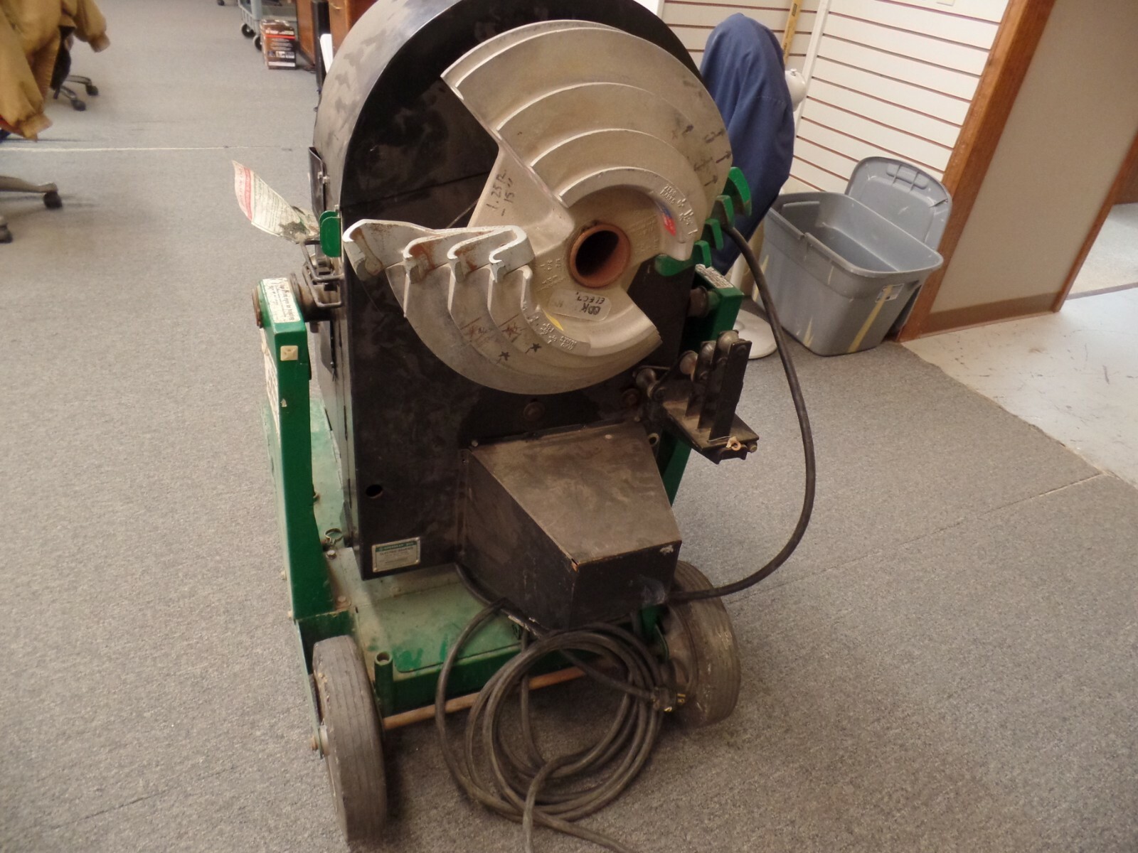 Greenlee 855 Smart Bender.