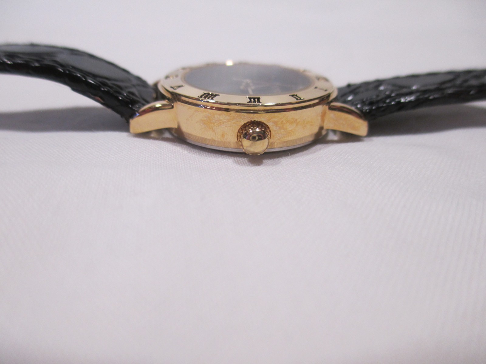 HAMPDEN LADIES WATCH NEW BATTERY