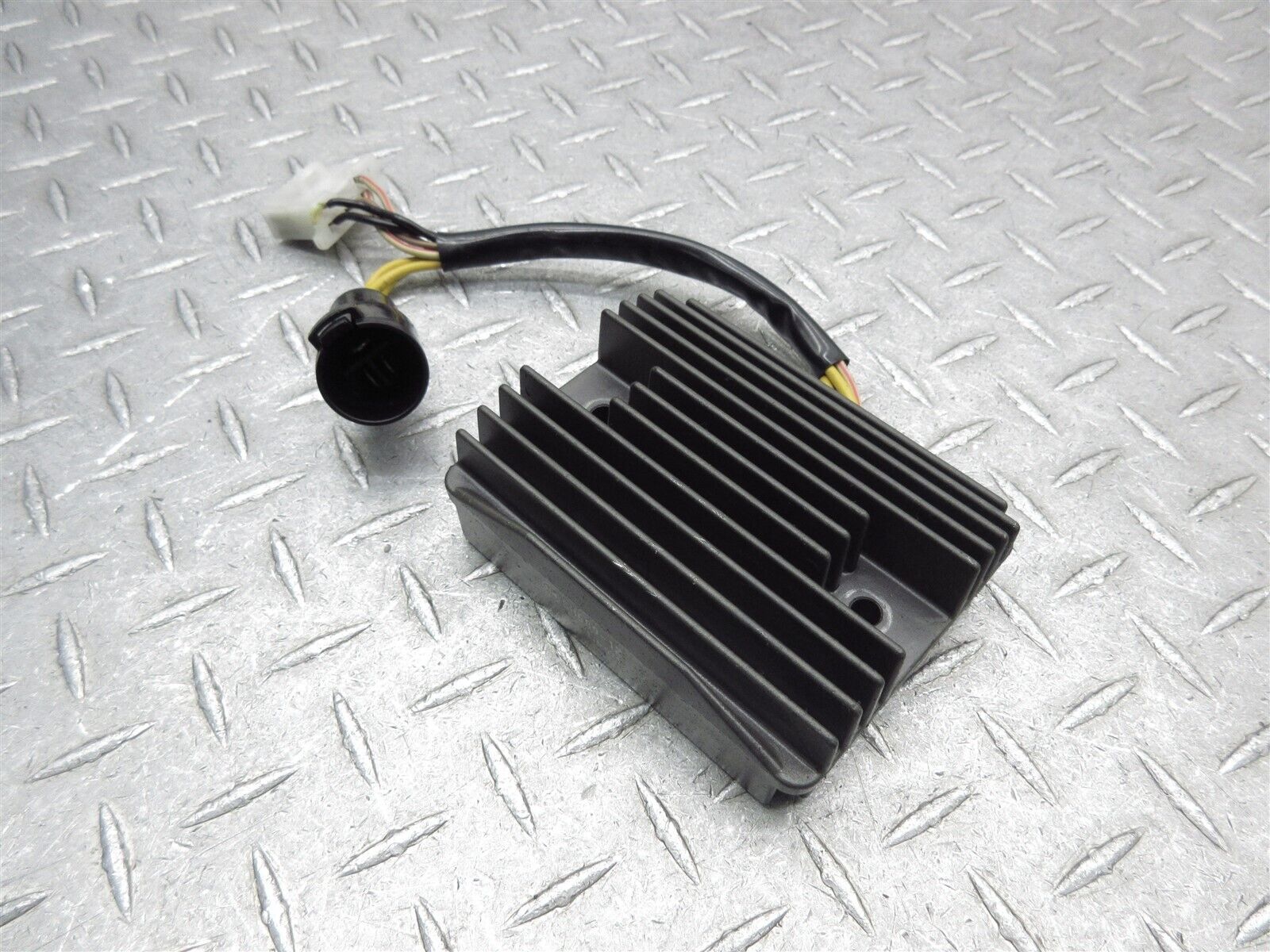 2002 02-06 Kawasaki ZX1200 ZX12R OEM Voltage Regulator 2002 02-06 Kawasaki ZX1200 ZX12R OEM Voltage Regulator