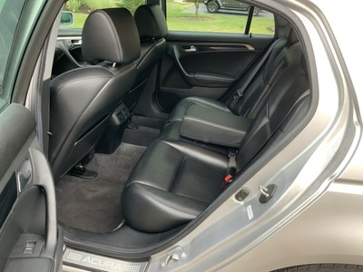 image 11 of interior