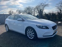 2012 Volvo V40 1.6 D2 SE Lux Nav Euro 5 (s/s) 5dr HATCHBACK Diesel Manual