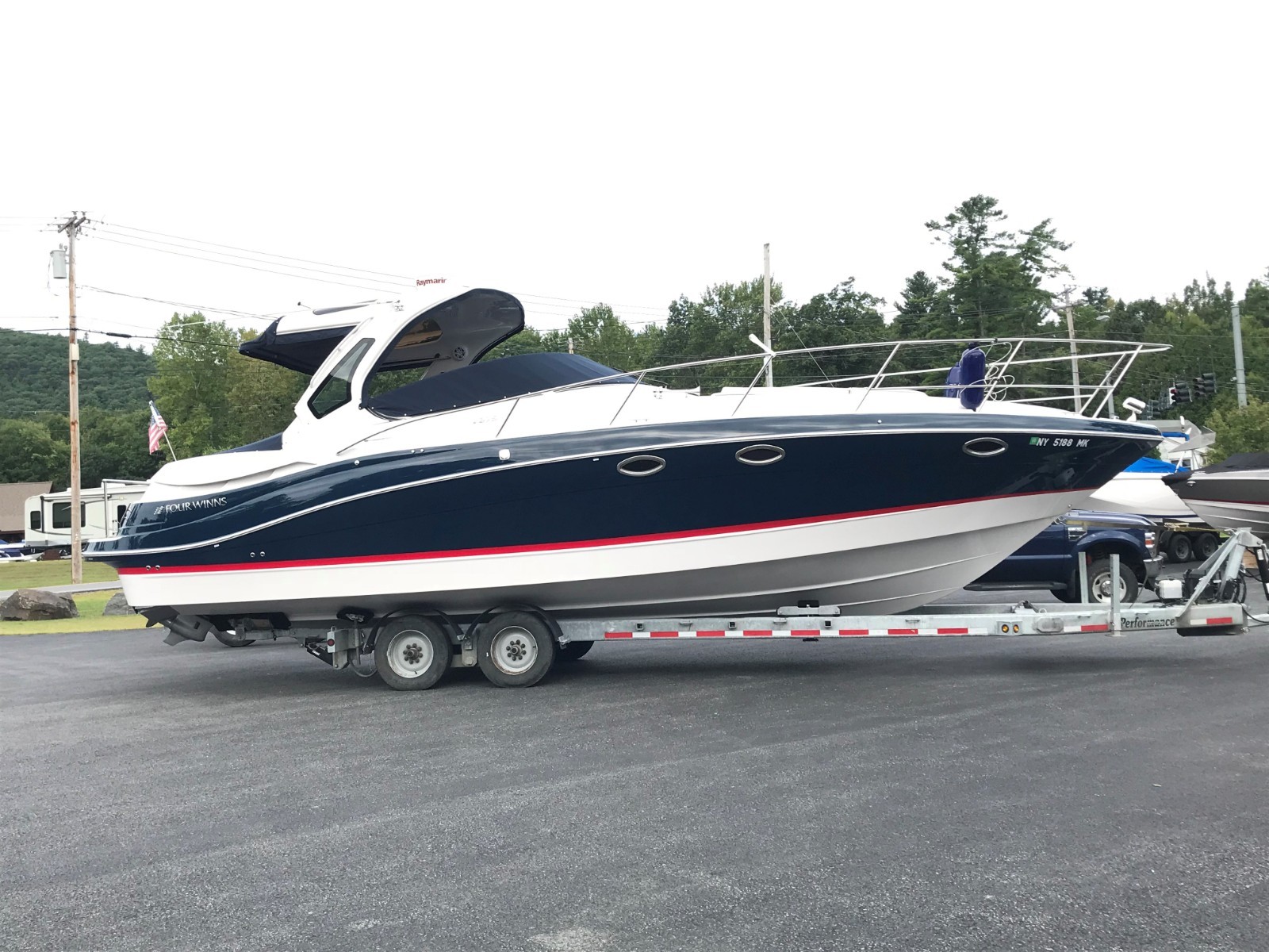 2014 Four Winns Boat