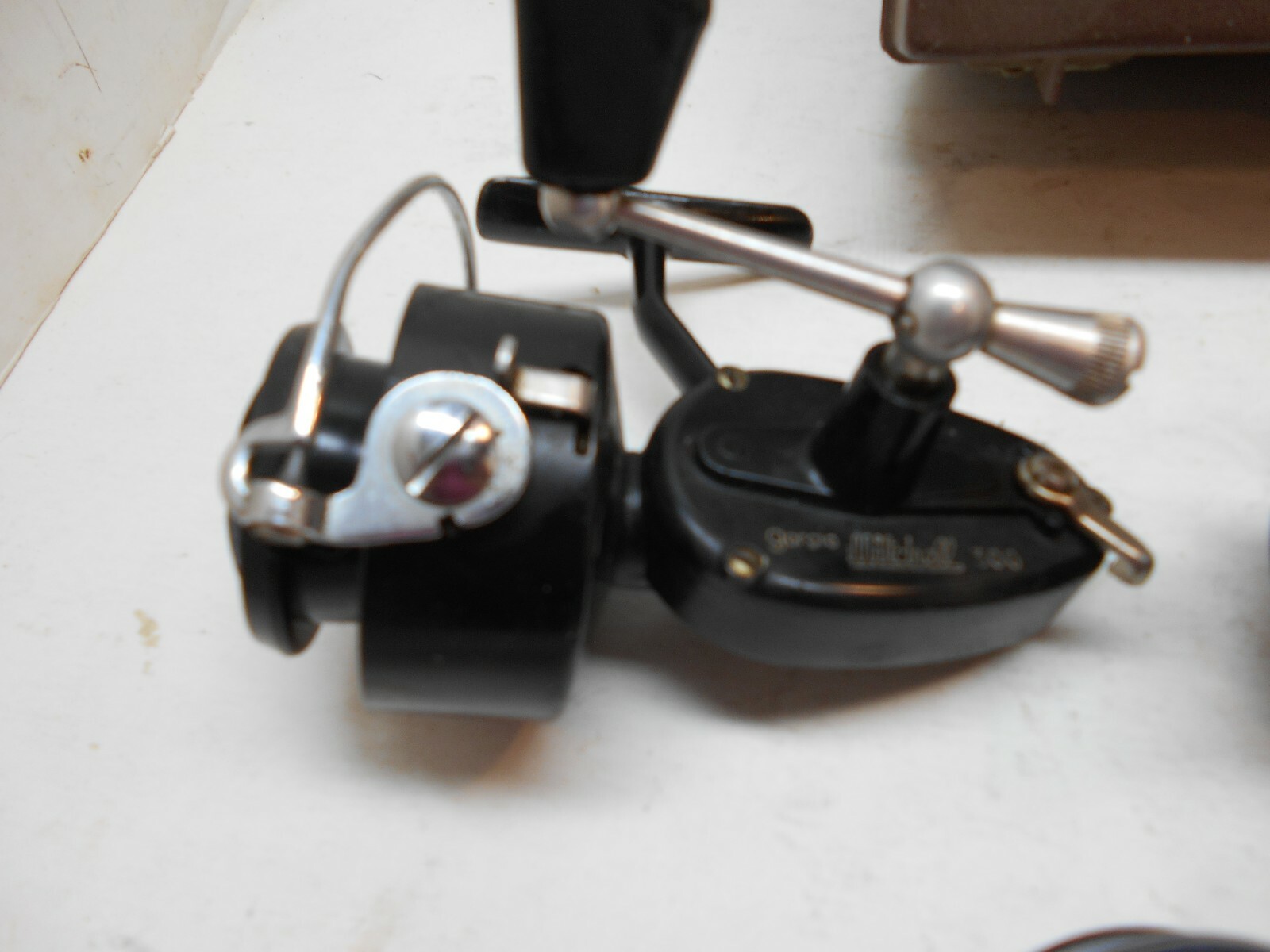 3 Garcia Mitchel 300 spinning reel+extra spool and hard plastic case spinning re