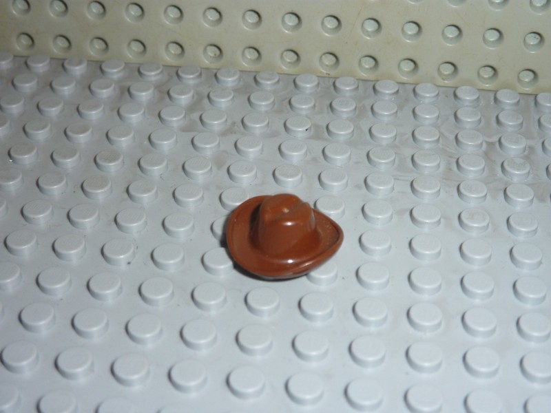 Chapeau Personnage Lego Oldbrown Minifig Hat Ref 3629 / Set 6769 6762 6764 6765