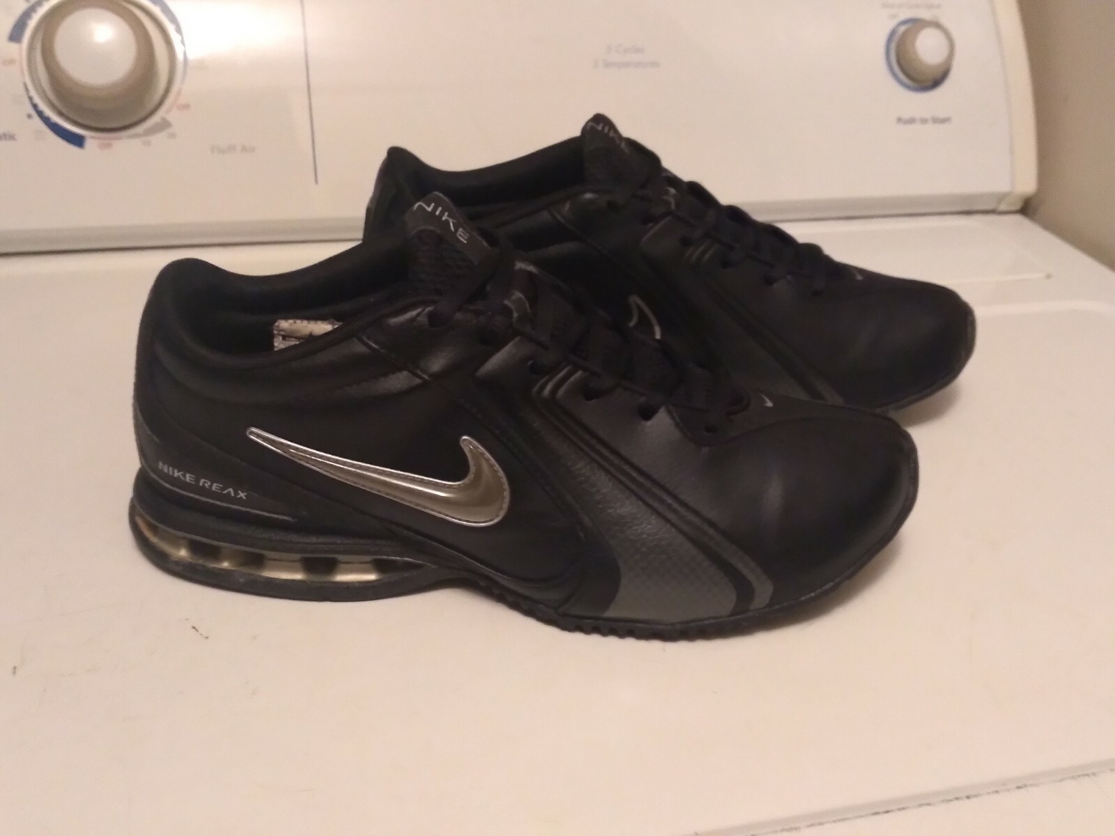 Nike Reax Trainer 3 SL Black/Newsprint 
