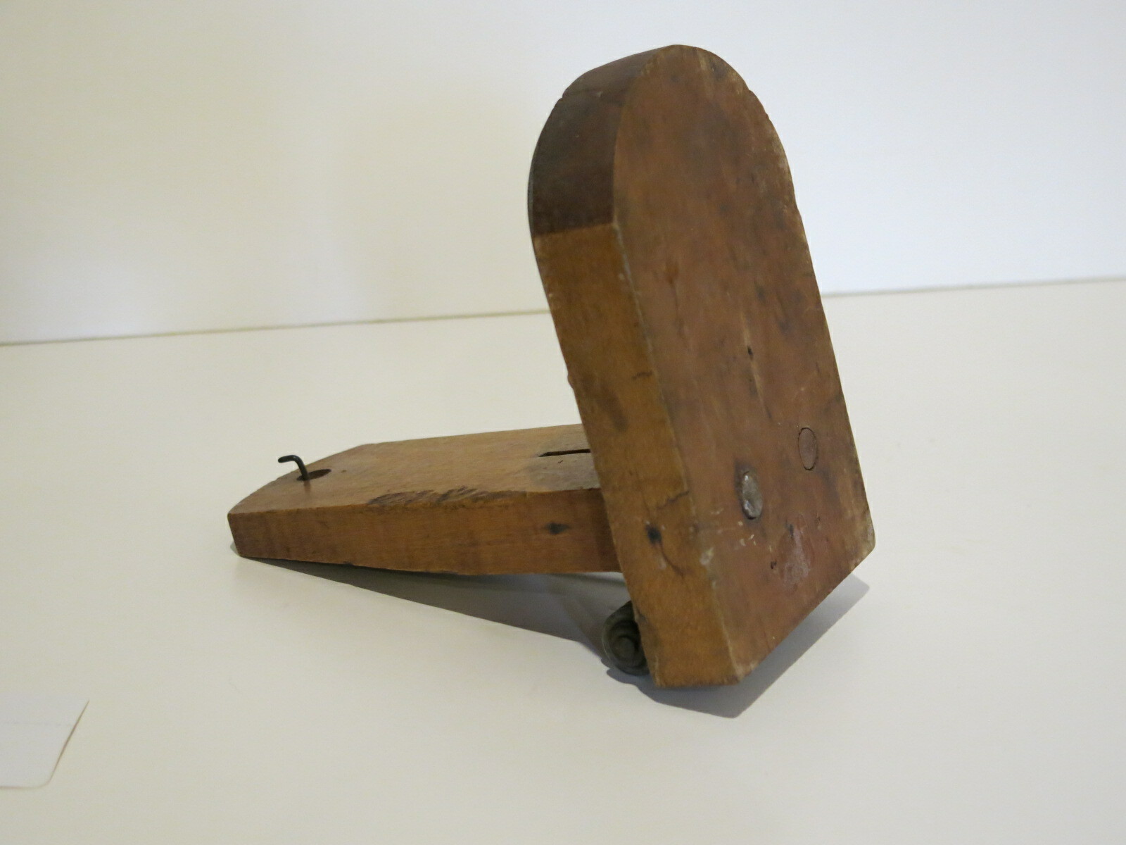 Antique Tombstone Lovell Mfg. Barn Rat Trap - Label 