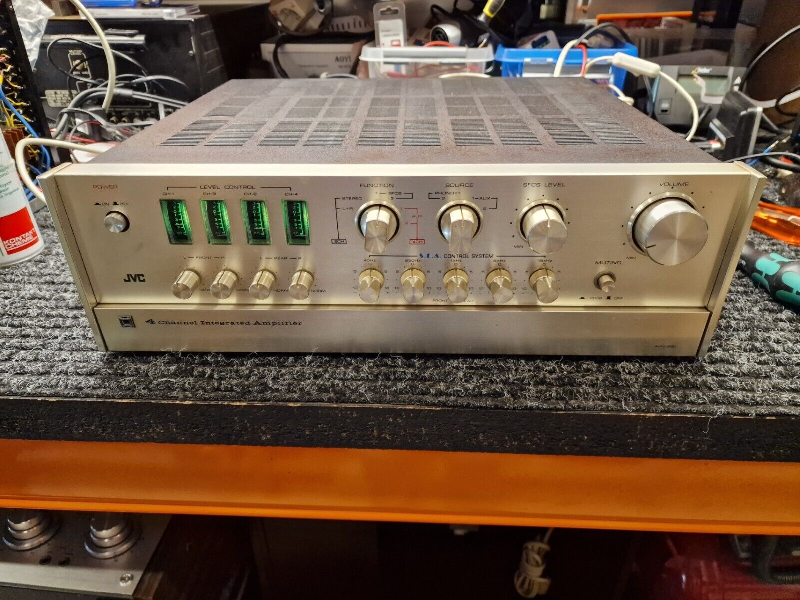 JVC 4VN-990 INTEGRATED 4 CHANNEL QUADRAPHONIC AMPLIFIER JVC 4VN-990 INTEGRATED 4 CHANNEL QUADRAPHONIC AMPLIFIER