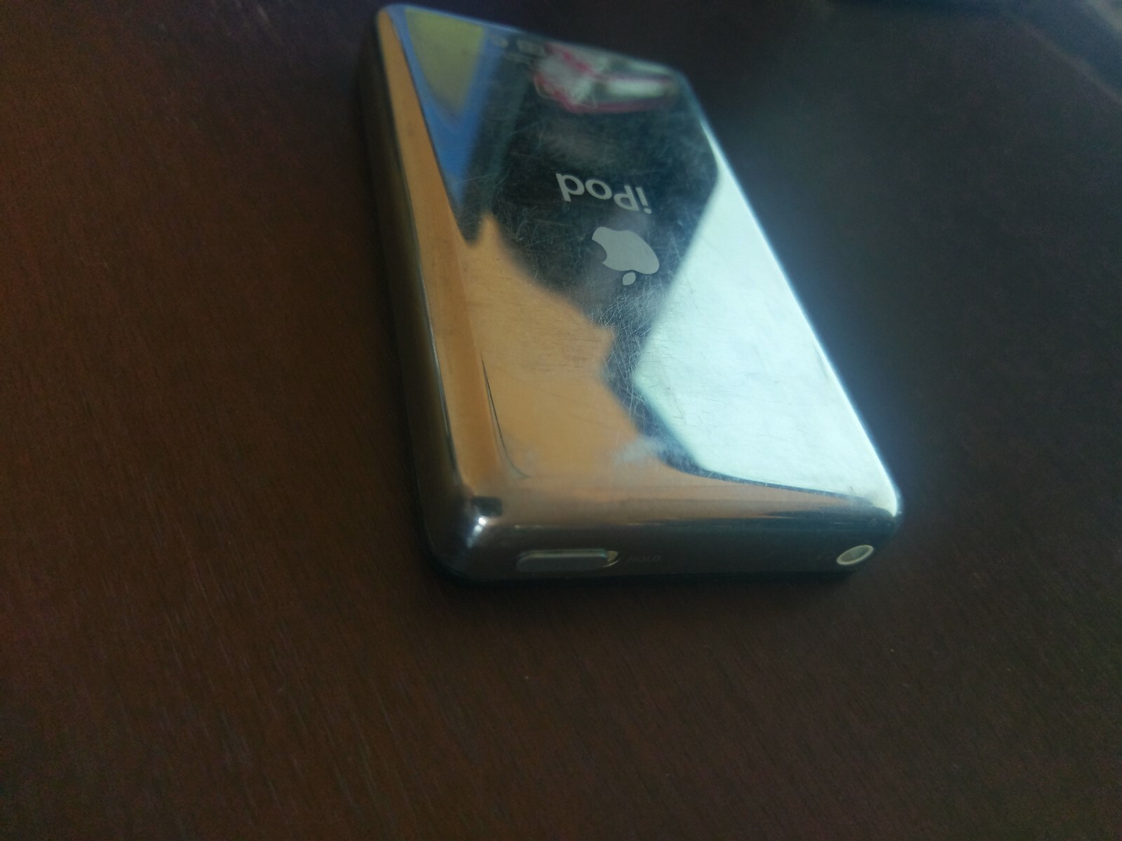 Apple iPod 5th Generation w Video SImilar to Classic 60GB A1136 Black