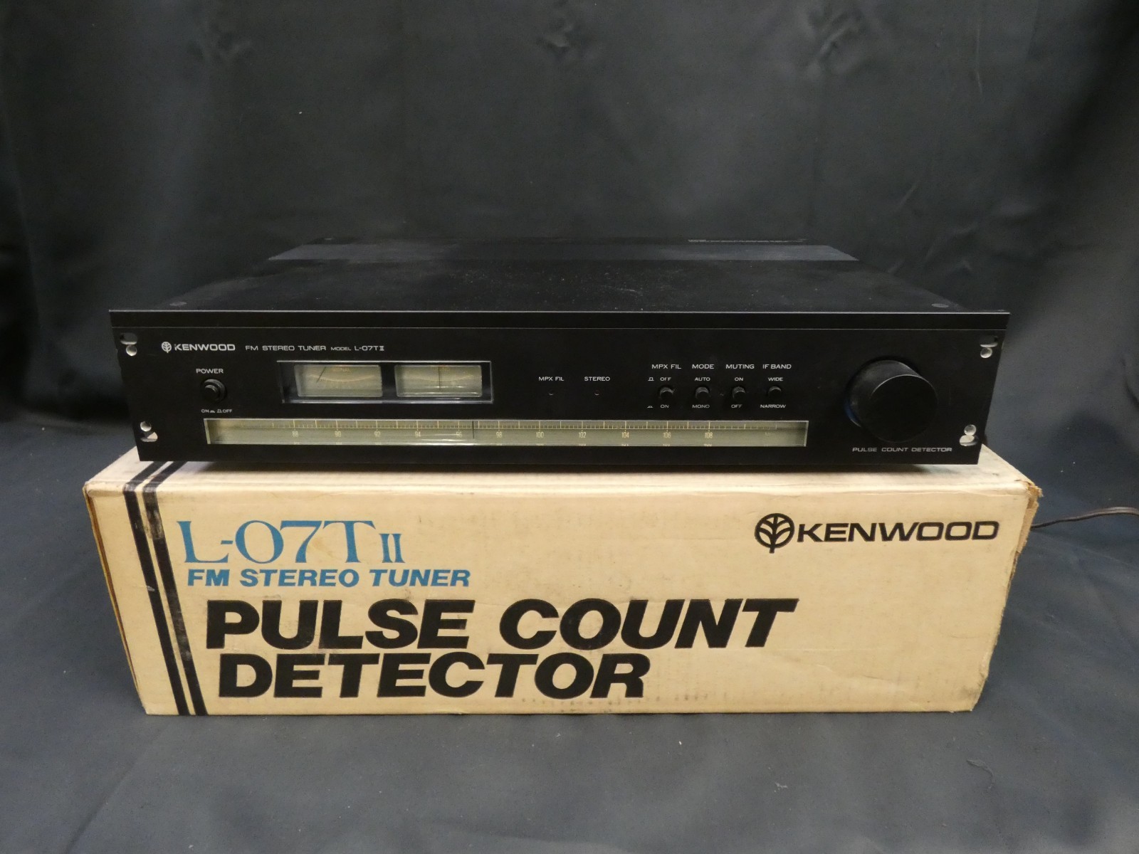 TRIO FM Tuner Model L-07TⅡ￥13万円 TRIO L-07TII: BLUESS Laboratory