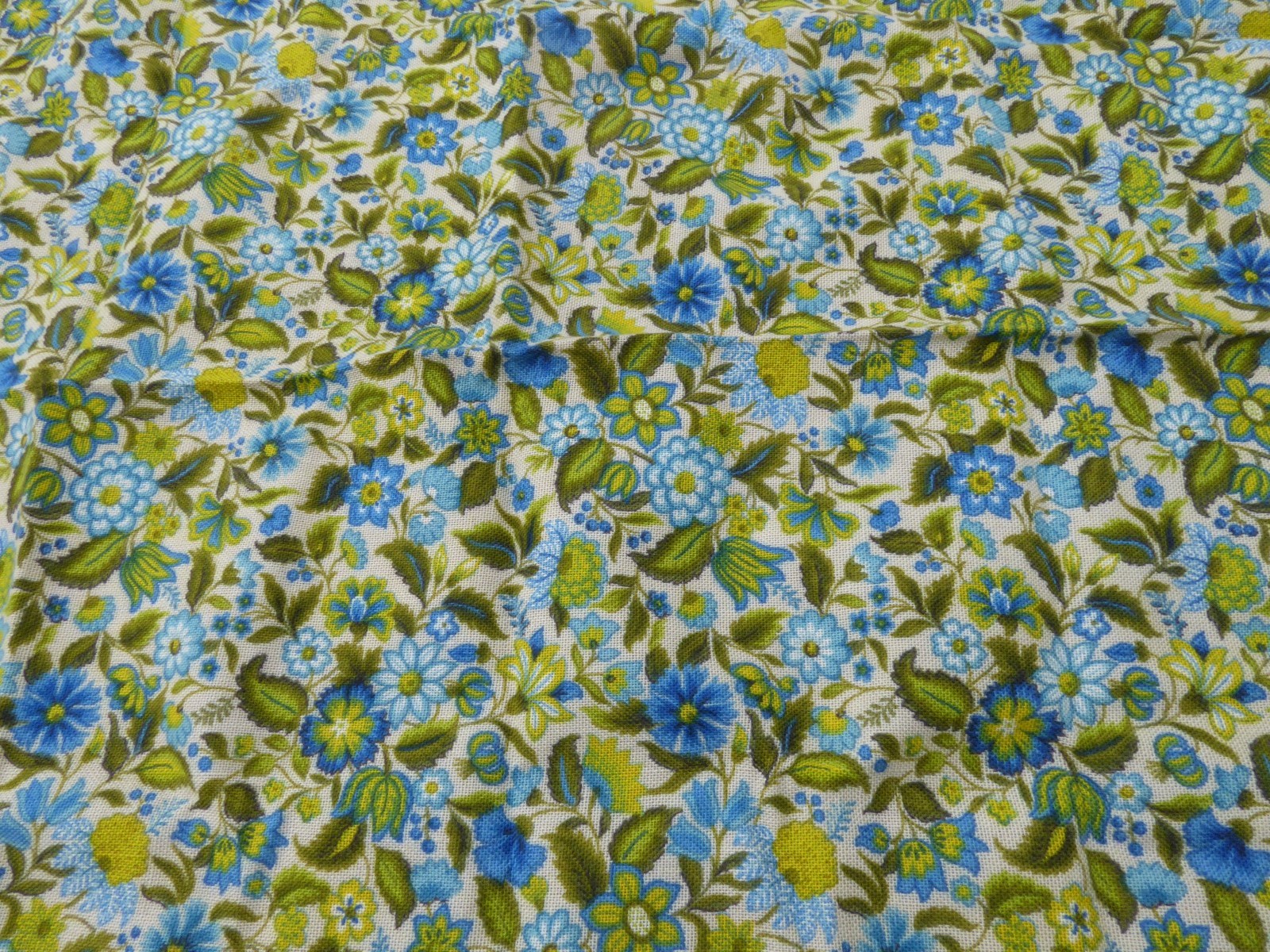 Vtg Screen Printed Savalux Fabric Burlap? Upholstery Flower Power Garielle Cie