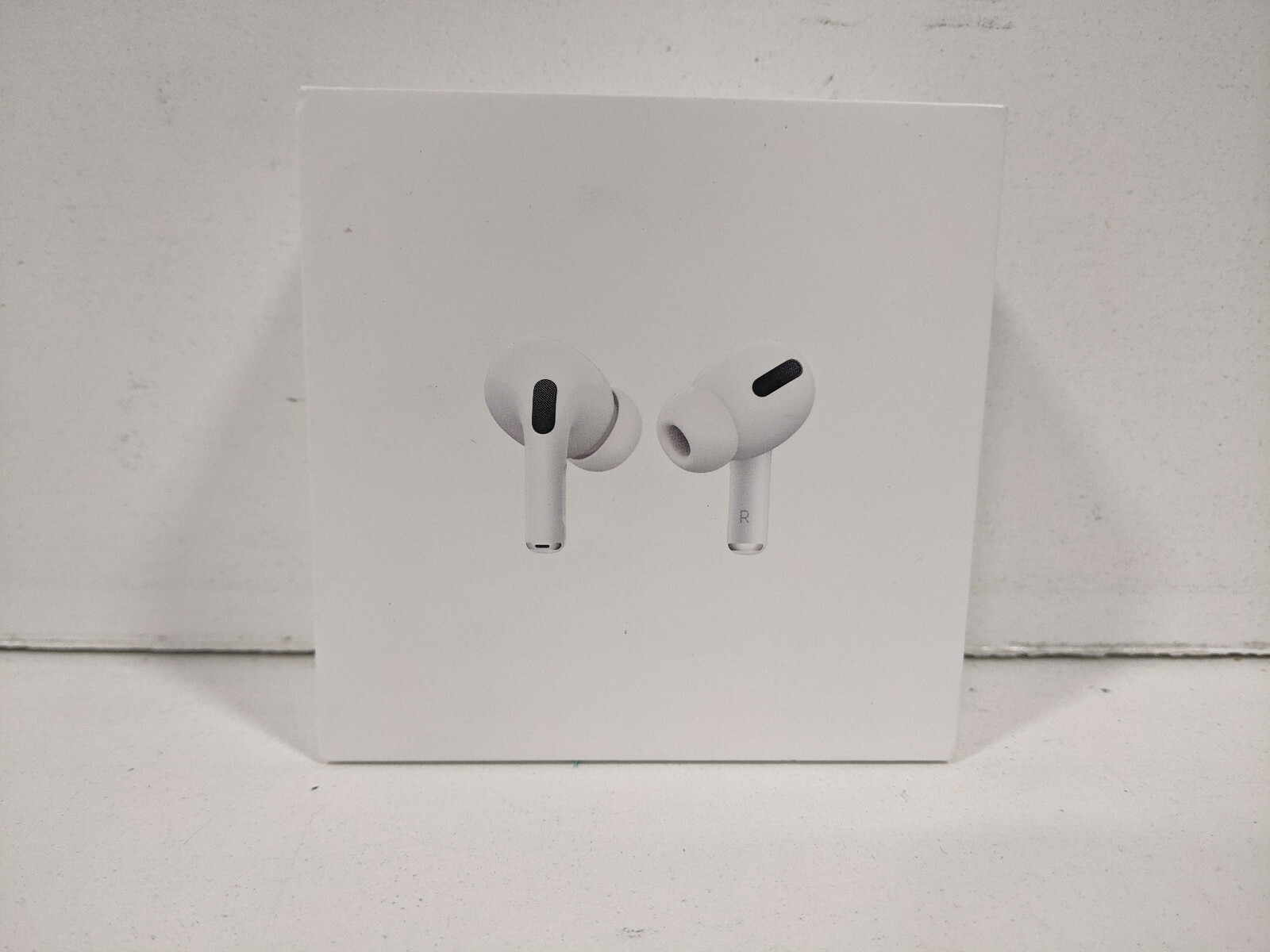 Apple AirPods Pro with MagSafe Wireless Charging Case WhiteのeBay公認海外
