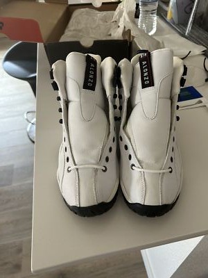 1997 Nike Air Alonzo Mourning White Black Deep Red Leather