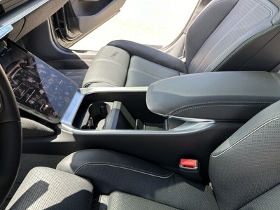 image 4 of interior