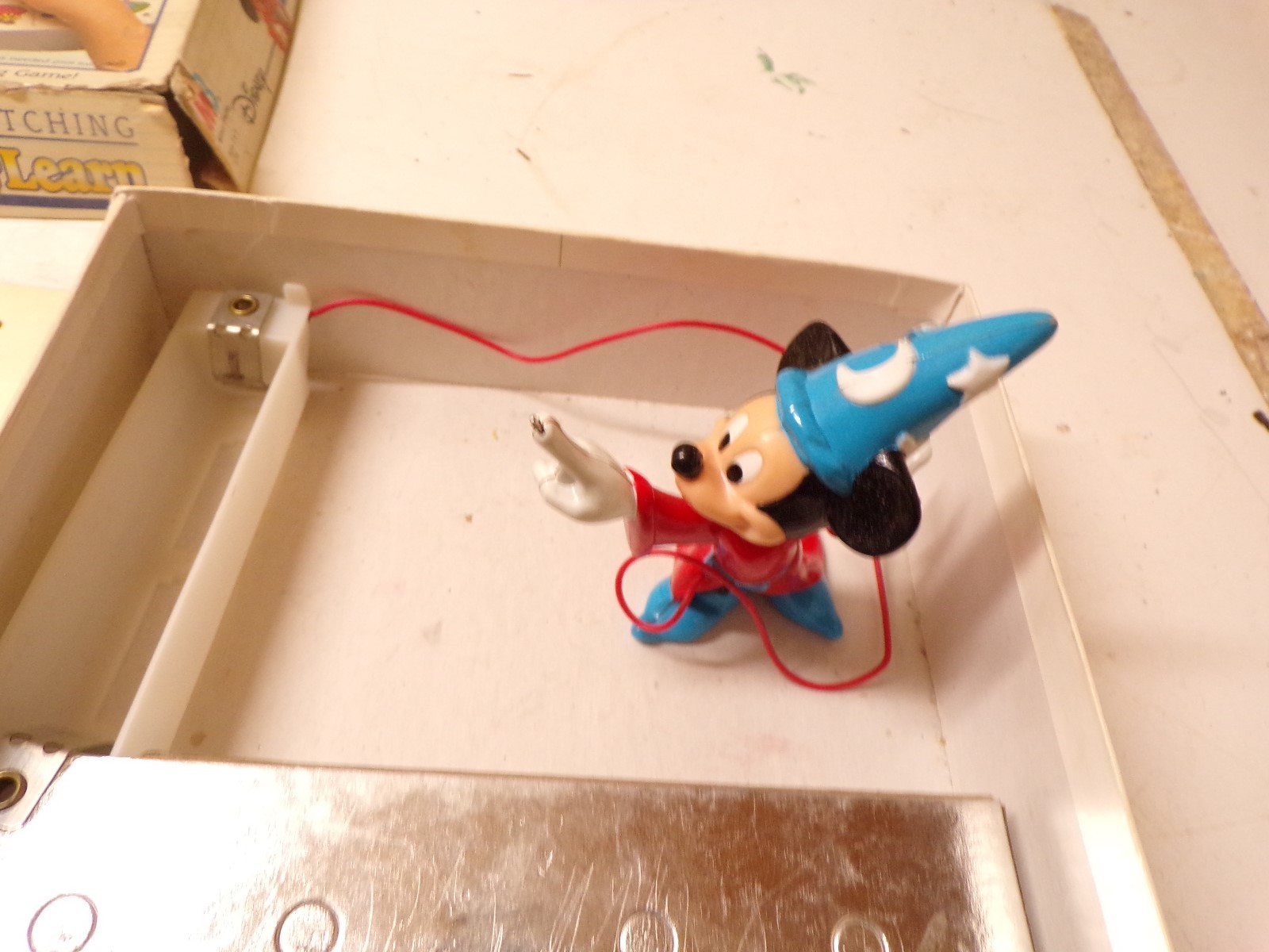 Old Walt Disney Mickey Mouse Light & Learn Game