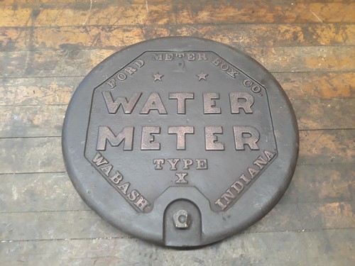 Vintage industrial steampunk cast iron water meter cover lamp base proyect