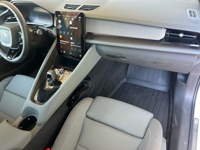 image 14 of interior