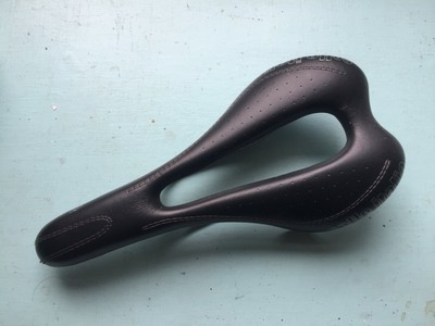 Selle Italia SLS Lady Flow Manganese //NEU// Fahrradsattel Sattel Saddle Women Rot