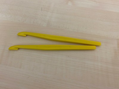 Tupperware Orangenschäler Apfelsinenschäler 2 Stück neu gelb 