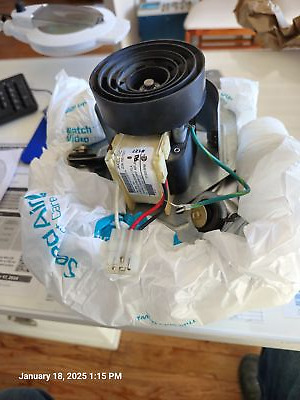 Honeywell VR8205H8016 Furnace Gas Control Valve 24V 60-22866 Honeywell VR8205H8016 Furnace Gas Control Valve 24V 60-22866