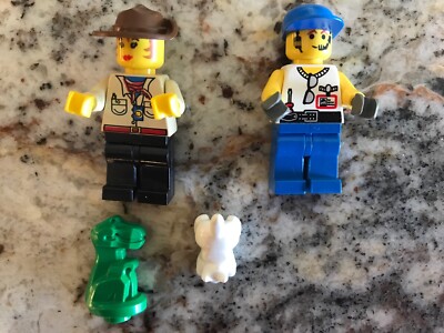 RETIRED & RARE! Lego Studios 1354 Dino Head Attack-100% complete (2001)