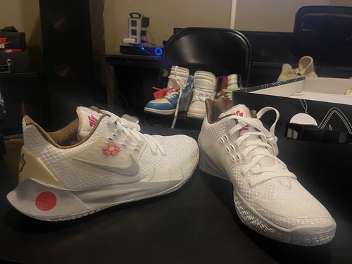 スニーカー SpongeBob SquarePants x Kyrie Low 2 'Sandy Cheeks' 2019 Size 11 - Nike Kyrie Low 2 x SpongeBob SquarePants Sandy
