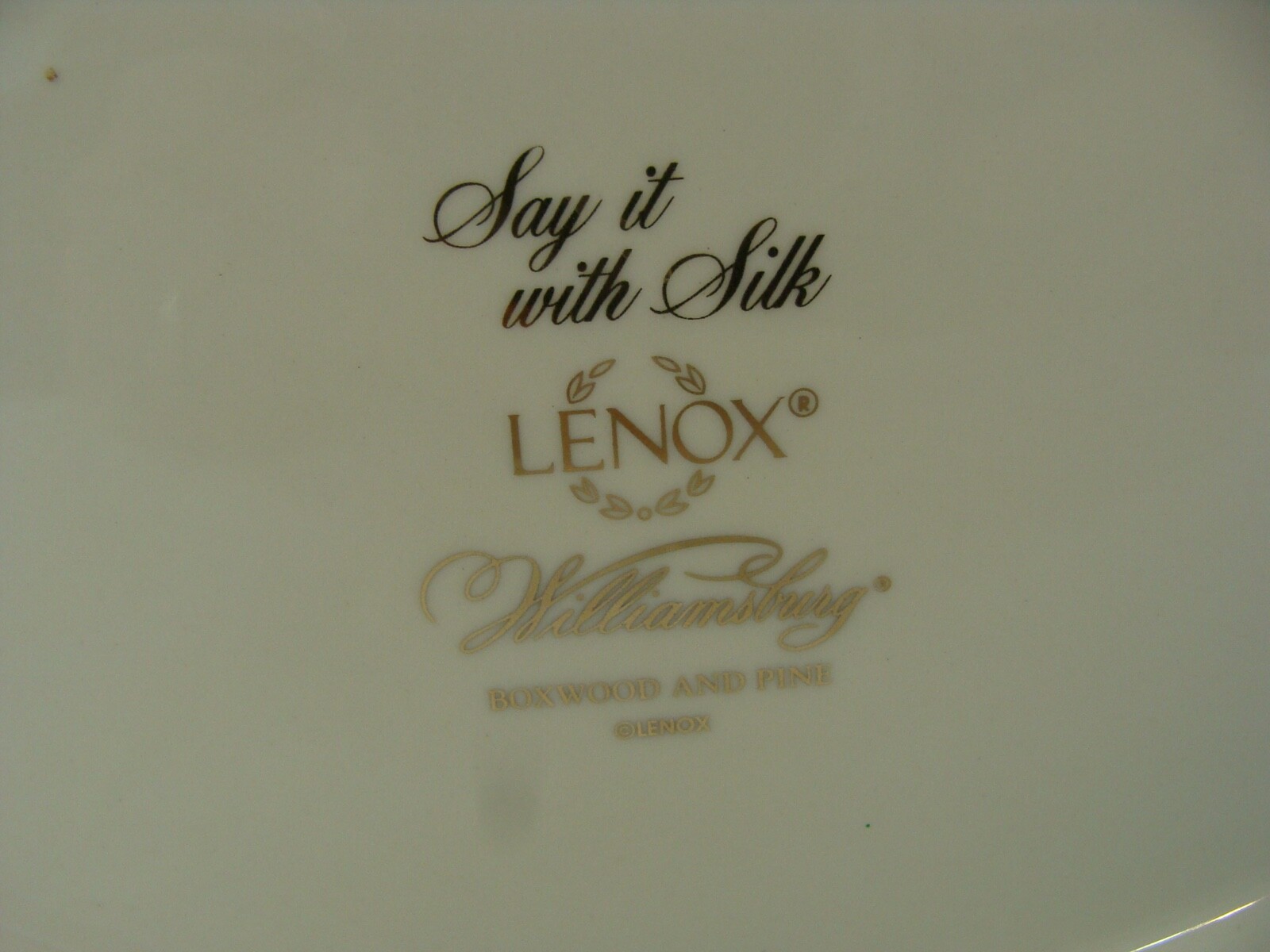 LENOX WILLIAMSBURG Boxwood and Pine Oval Centerpiece Cachepot Bowl Excellent