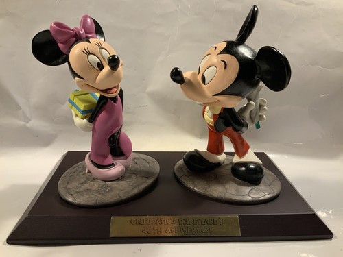 ジョン・シェリー ディズニー　MickeyTown 5501 額縁付19/150 Japan Disney Store Kawasaki Grand Opening Mickey and Friends