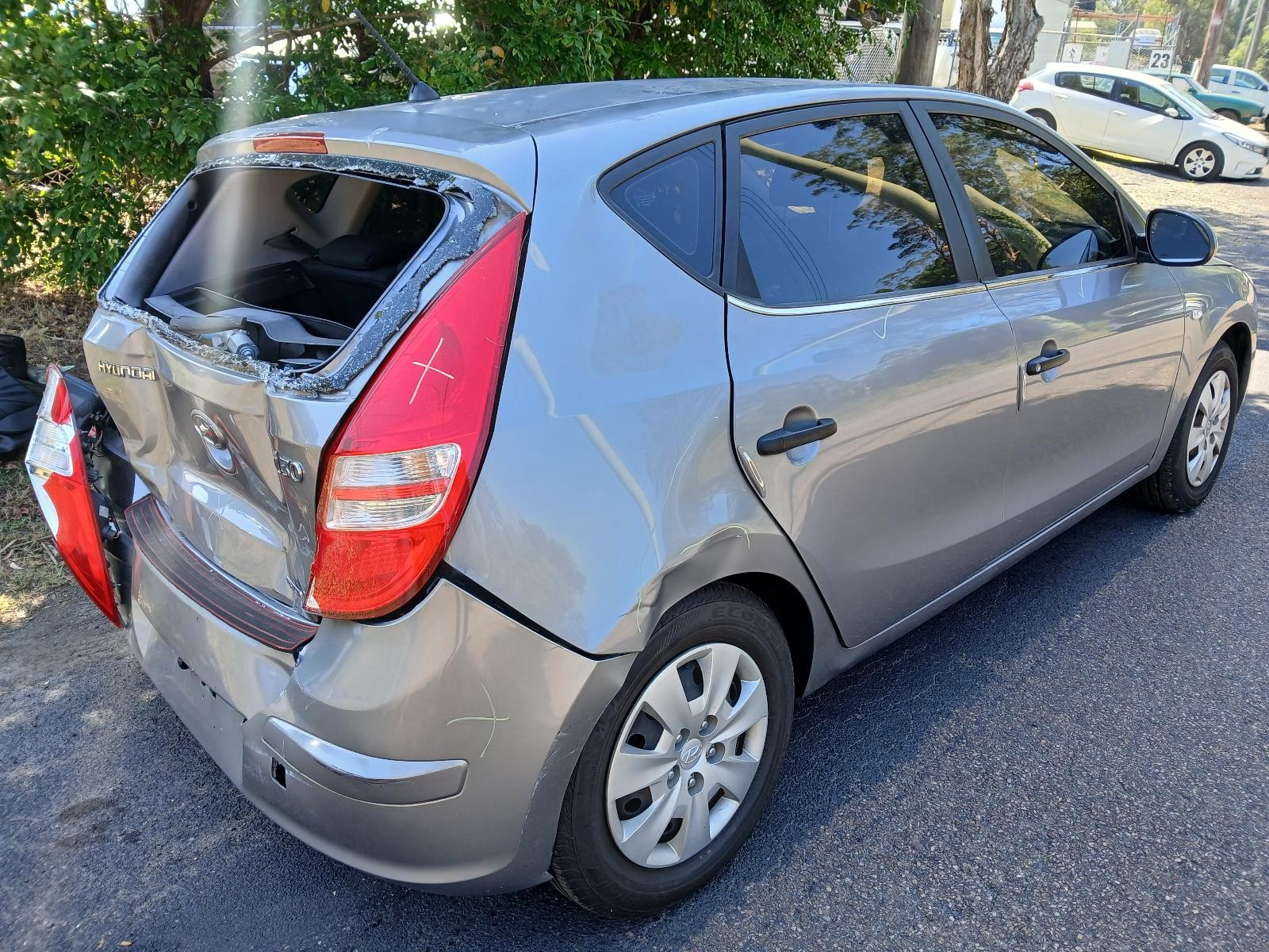 2011 Hyundai I30 POWER WINDOW SWITCH RH FRONT (MASTER SWITCH) MANUAL FOLD MIRROR TYP image 5