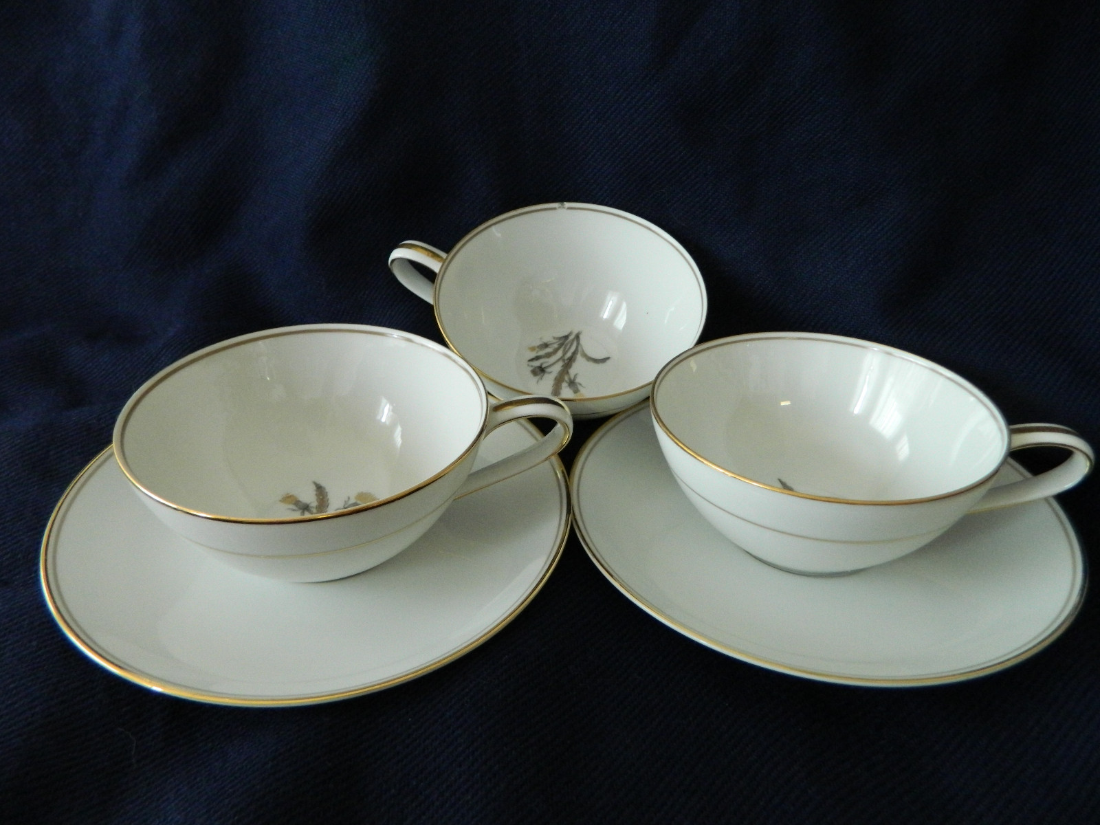 Lynne by Noritake  2 cups and 2 saucers
