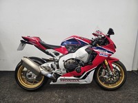 HONDA CBR1000RR SP ** LOW MILEAGE - FULL HONDA HISTORY - CRASH PROTECTORS **