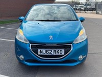 2012 Peugeot 208 1.2 VTi Active 3dr HATCHBACK PETROL Manual