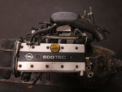 OPEL SINTRA  MOTOR  2,2  104 KW  141 PS  X22XE