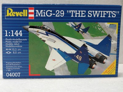 REVELL 04007 model kit MiG-29 THE SWIFTS 1:144 NIB