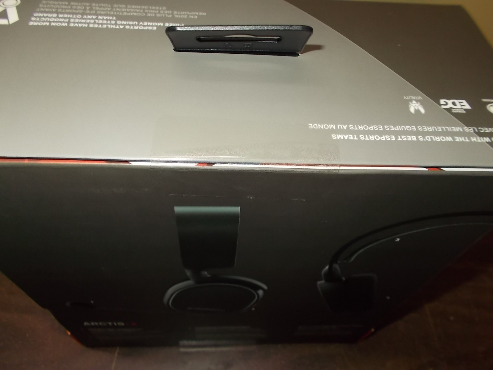 SteelSeries Arctis 3 All-Platform Gaming Headset for PC, PlayStation 4- NIB!