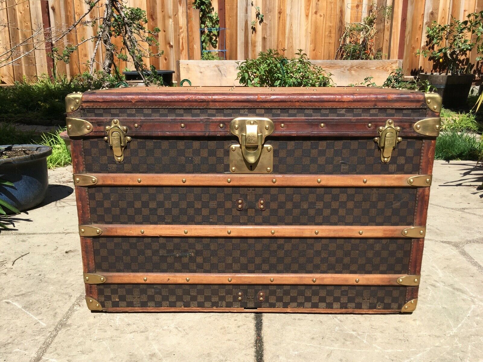 buy louis vuitton trunk