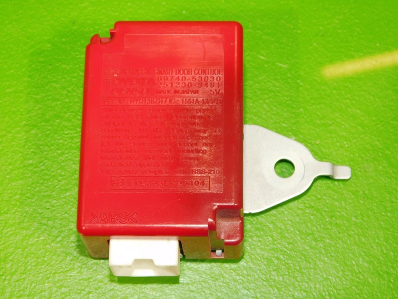 06-13 IS250 OEM 89740-53030 smart door control receiver module assembly