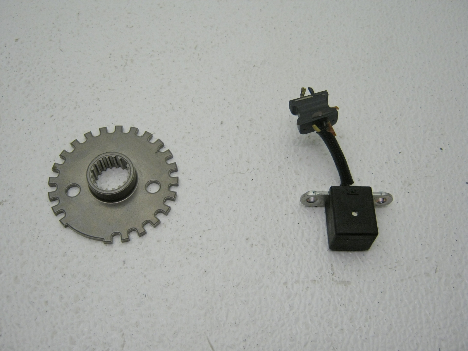 ぞうしゅん☆ Engine Coolant Fan Temperature Switch For 1985-1989 Nissan