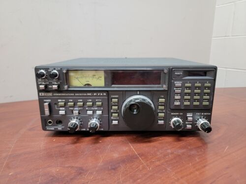 Icom IC-R71A Ham Radio Communications Receiver. Untested c-x Icom IC-R71A Ham Radio Communications Receiver. Untested c-x