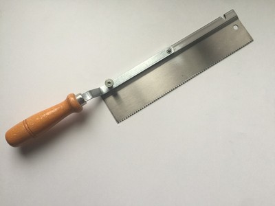 Reversible Undercut Saw