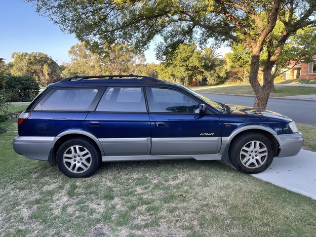 Subaru outback 4 поколения